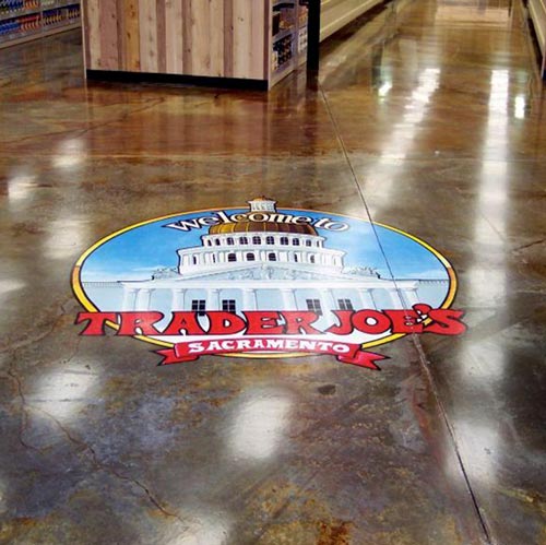 A floor with a picture of the capitol building.